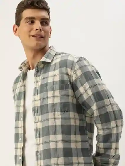 Dennis Lingo Men's Solid Slim Fit Full Sleeve Regular Collar Button Cuff Shirt